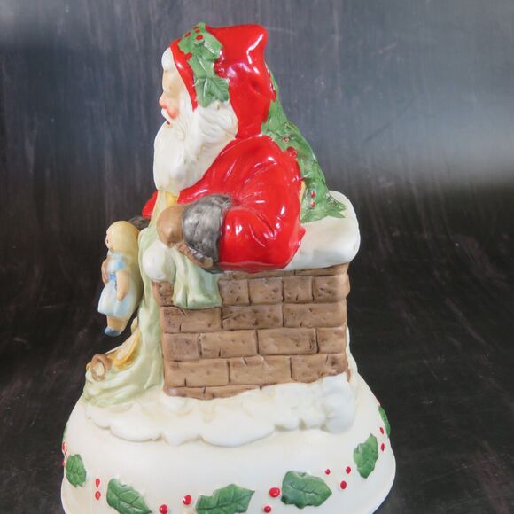 The Santa Claus Shoppe Enesco Santa In Chimney Porcelain Musical Figurine 1985 - Picture 7 of 16